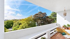 balcony - click for photo gallery